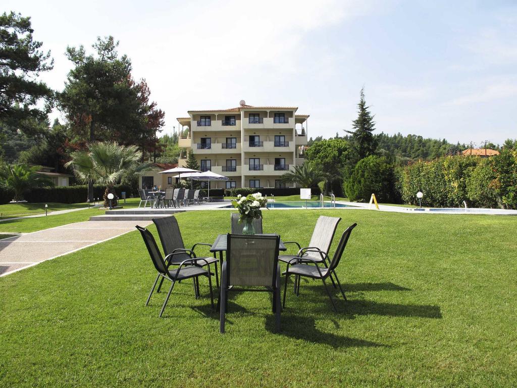 Hotel Azur Kriopigi Extérieur photo