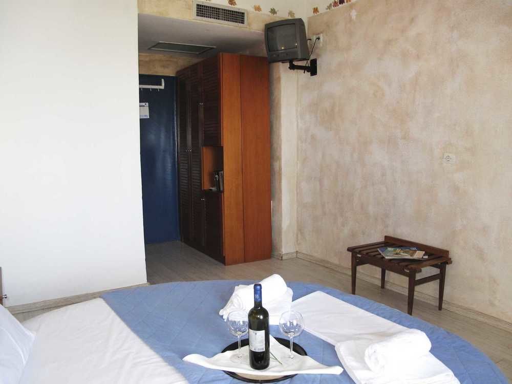 Hotel Azur Kriopigi Extérieur photo